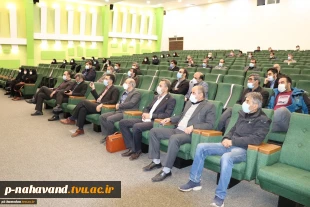 شرکت ریاست و کارکنان آموزشکده فنی و حرفه ای نهاوند در مراسم اختتامیه هفته پژوهش  2