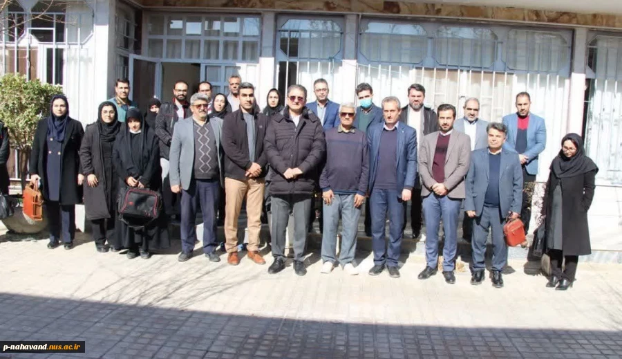 دانشگاهیان نهاوند با غبار روبی مزار شهدا و دیدار با خانواده شهیدان ایام الله دهه مبارک فجررا گرامی داشتند  25