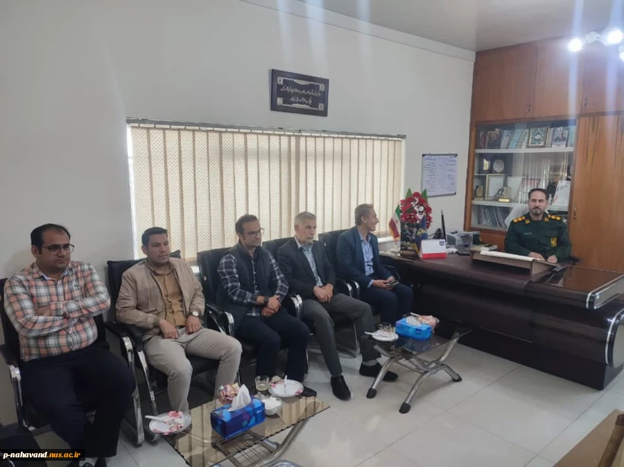 دیدار ریاست و کارکنان آموزشکده با فرمانده و کادر سپاه ناحیه نهاوند به مناسبت گرامیداشت دوم اردیبهشت سالروز تاسیس سپاه پاسداران انقلاب اسلامی  2