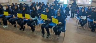 به مناسبت هفته مشاغل بازدید هنرآموزان هنرستان هاو دانش آموزان متوسطه اول نهاوند و خزل از آموزشکده  3