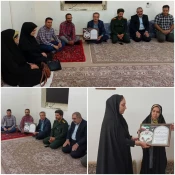 دیداررئیس، کارکنان آموزشکده، فرماندهی حوزه بسیج دانشجویی شهید امیدی و نماینده واحد های فناور مرکزرشد نهاوند با خانواده سرهنگ شهید «محمد بایر» 3